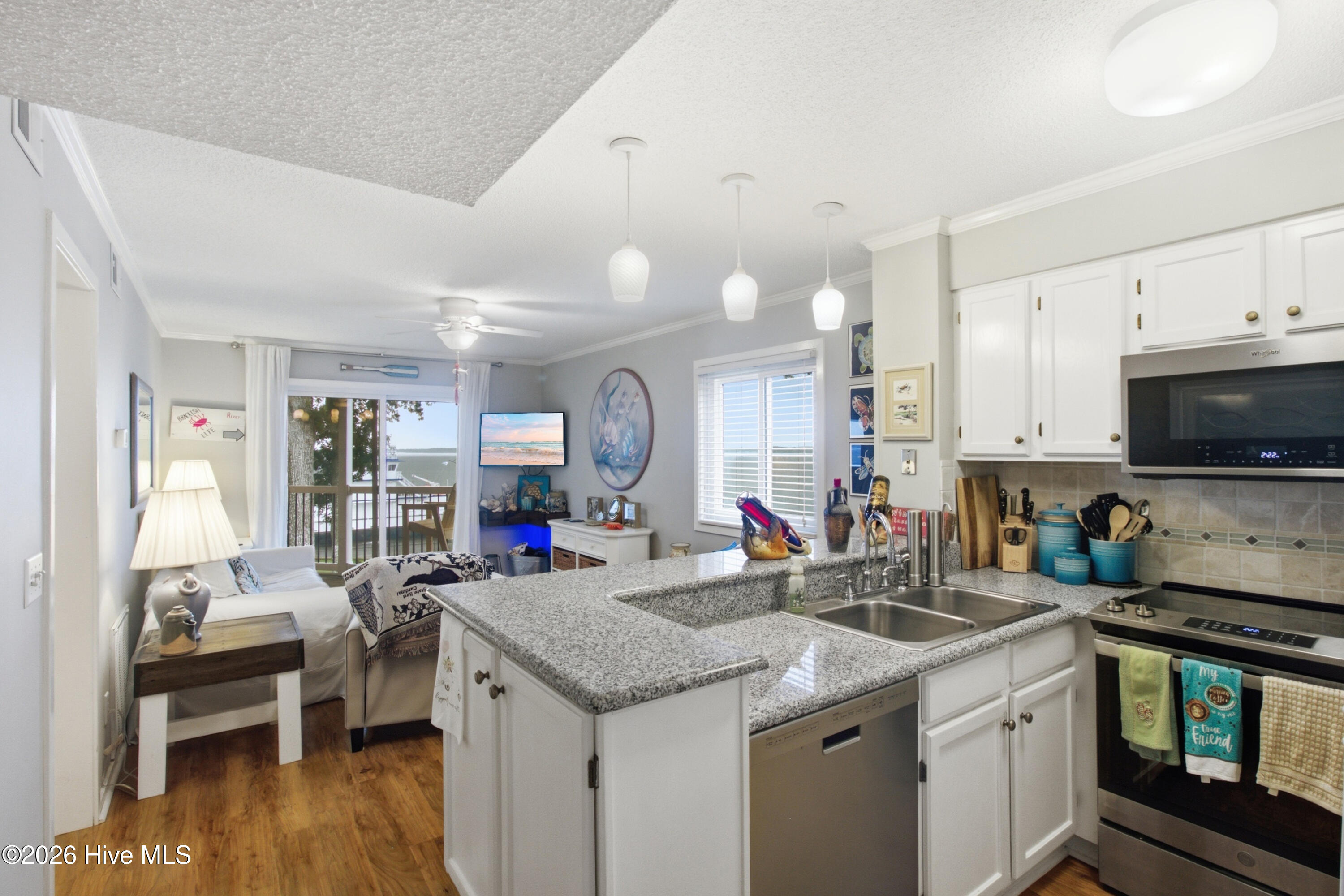 89 Country Club Drive Apt H4