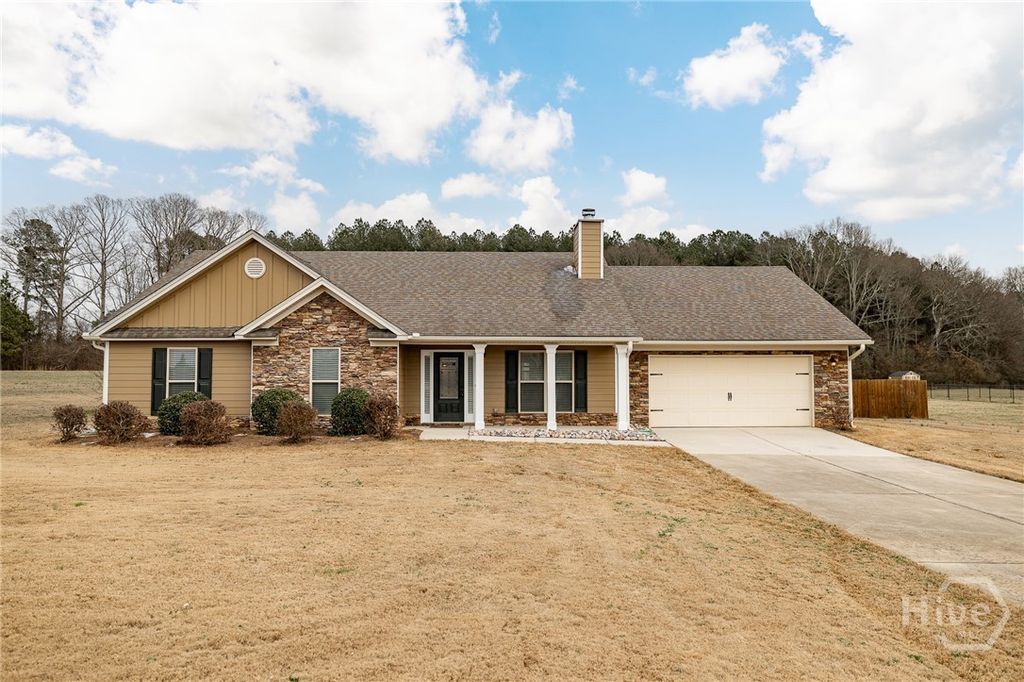 Photo of 338 Highlands Drive, Winterville, GA 30683 (MLS # CL347466)