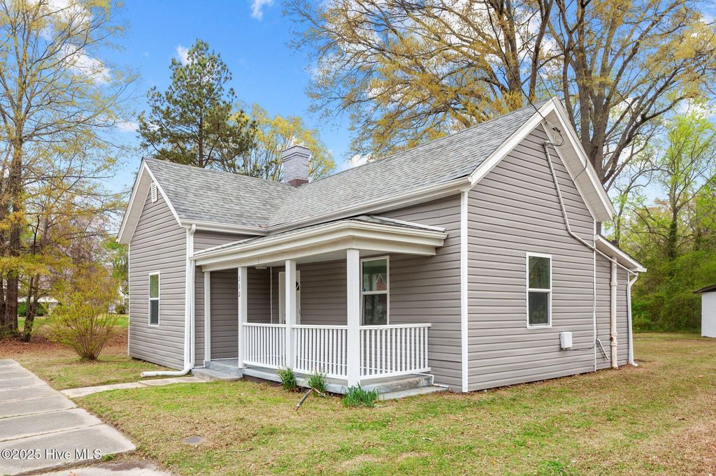 Photo of 312 E Highland Avenue, Rocky Mount, NC 27801 (MLS # 100499844)