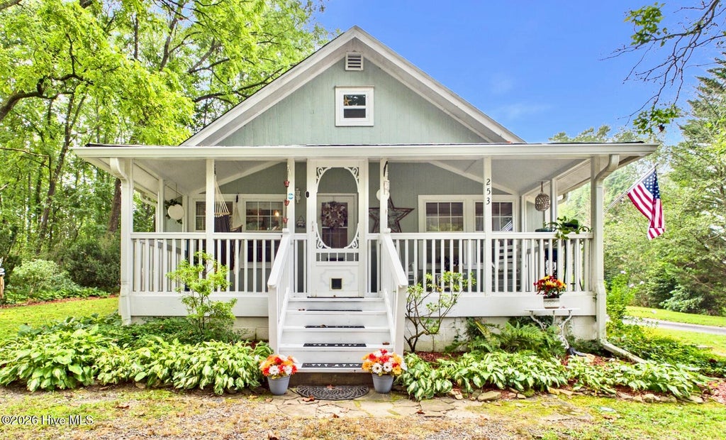 Photo of 253 Truett Camp Road, Hayesville, NC 28904 (MLS # 100600519)