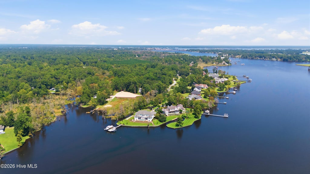Photo of 101 Lodge Drive, Trent Woods, NC 28562 (MLS # 100600900)