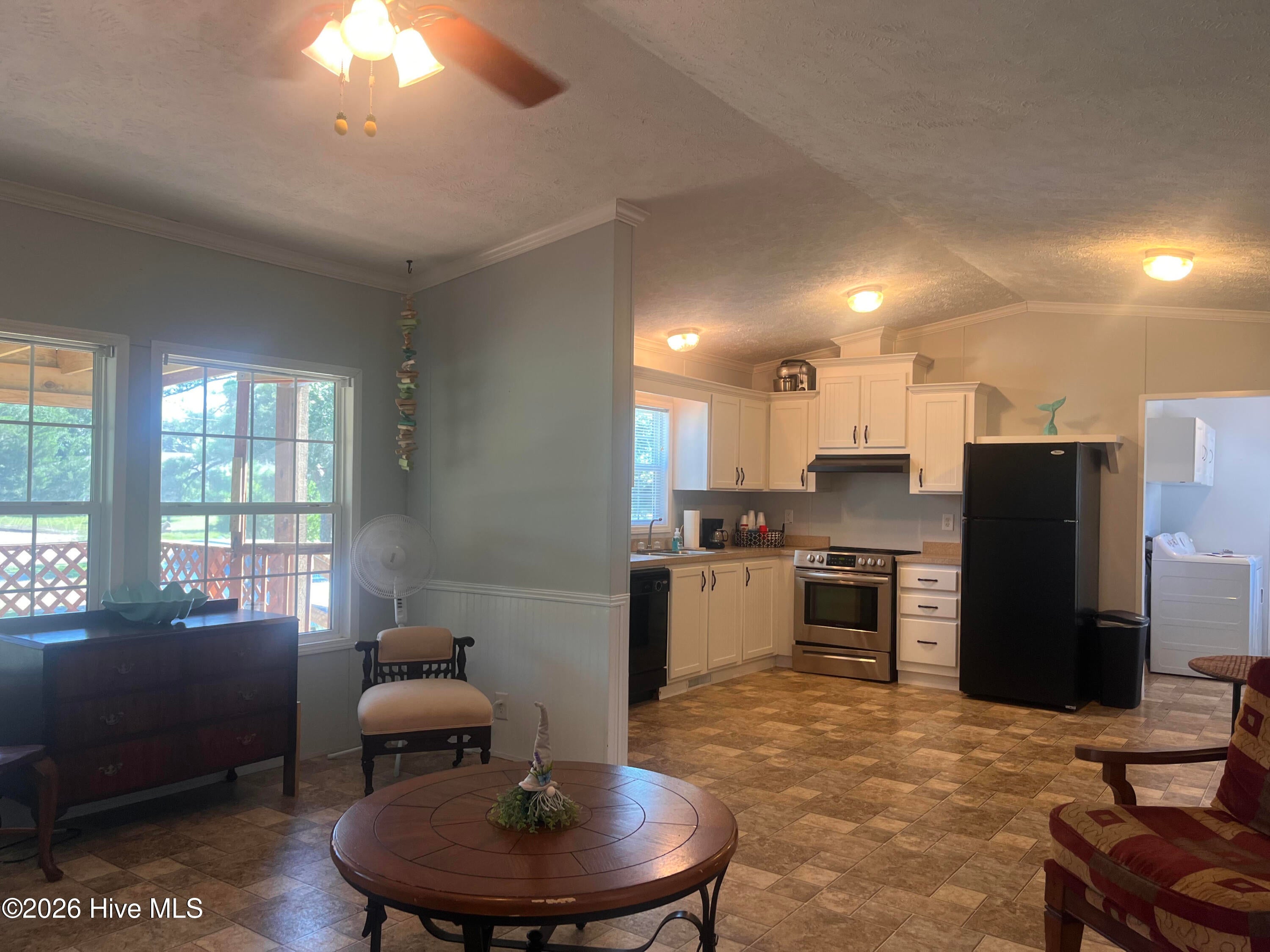 204 Diamond City Drive