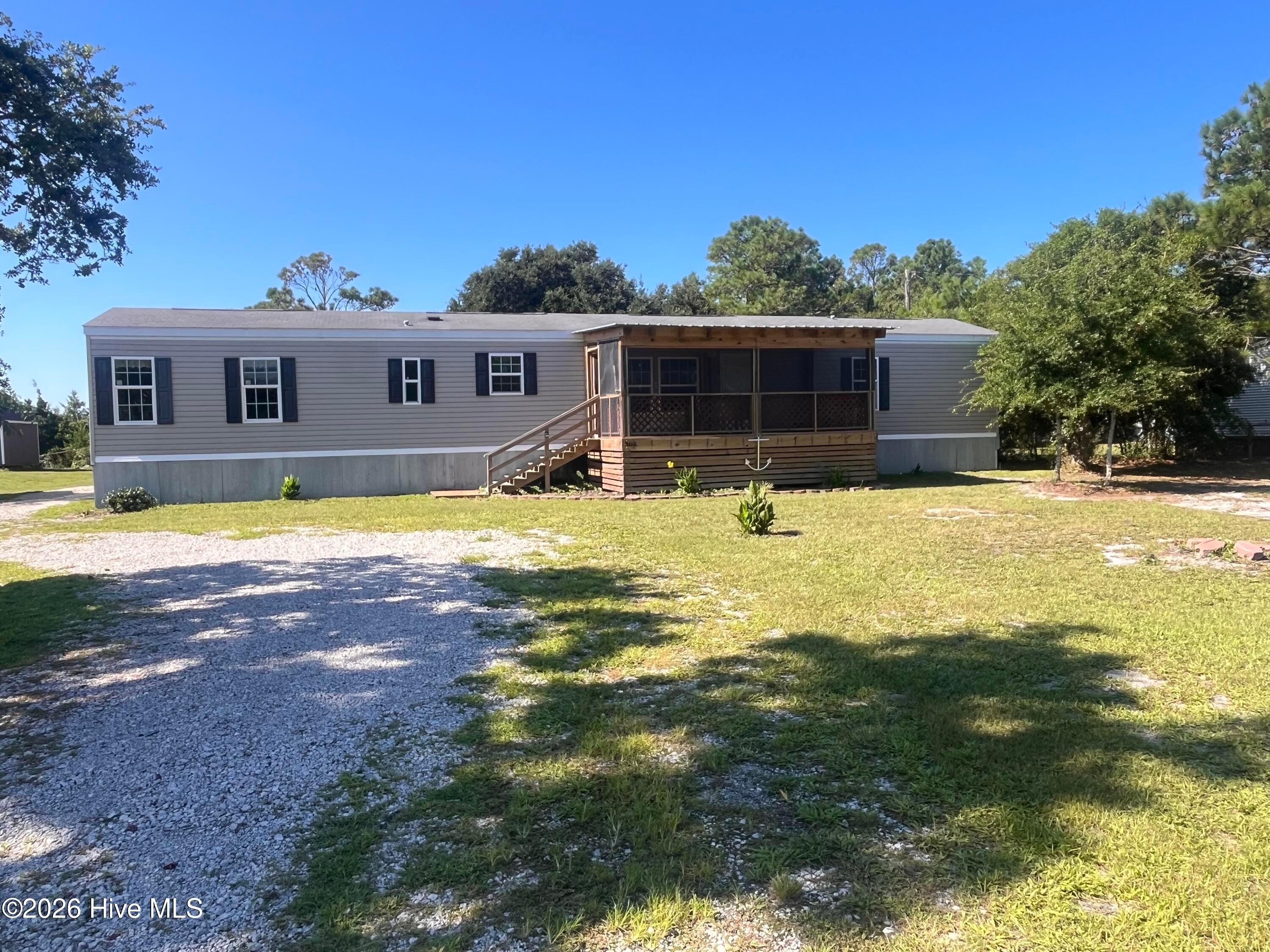 204 Diamond City Drive, Harkers Island, NC, 28531