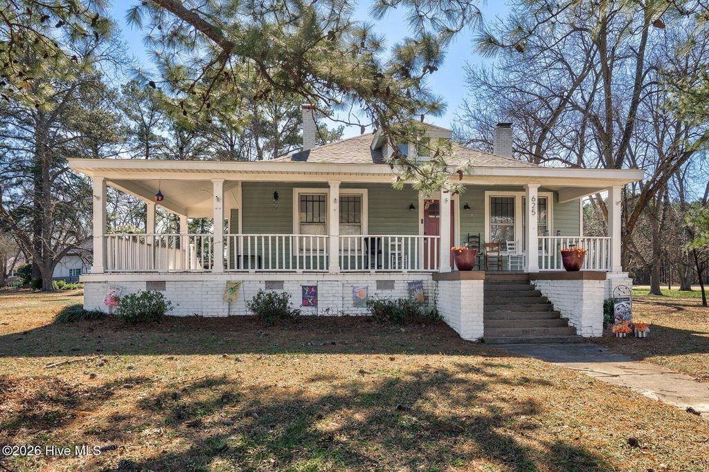 Photo of 625 E Ridge Street, Rocky Mount, NC 27804 (MLS # 100556863)