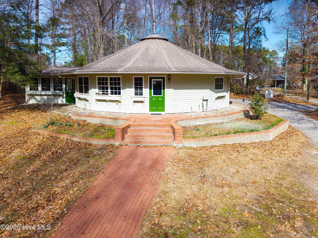 Photo of 1437 Brentwood Drive, Jamesville, NC 27846 (MLS # 100557792)