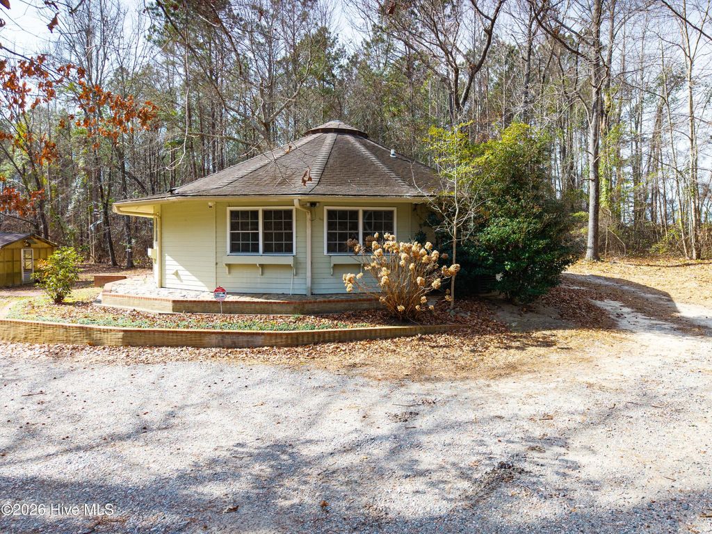 Photo of 1437 Brentwood Drive, Jamesville, NC 27846 (MLS # 100557792)