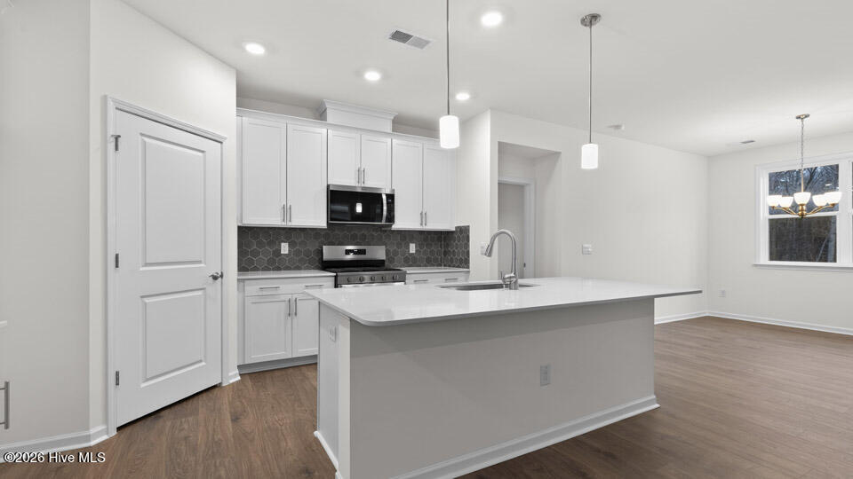 369 Alexis Loop