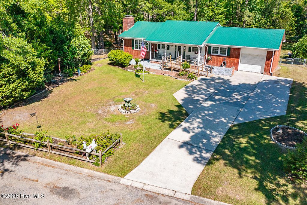 Photo of 3 Hiawatha Lane, Havelock, NC 28532 (MLS # 100568740)