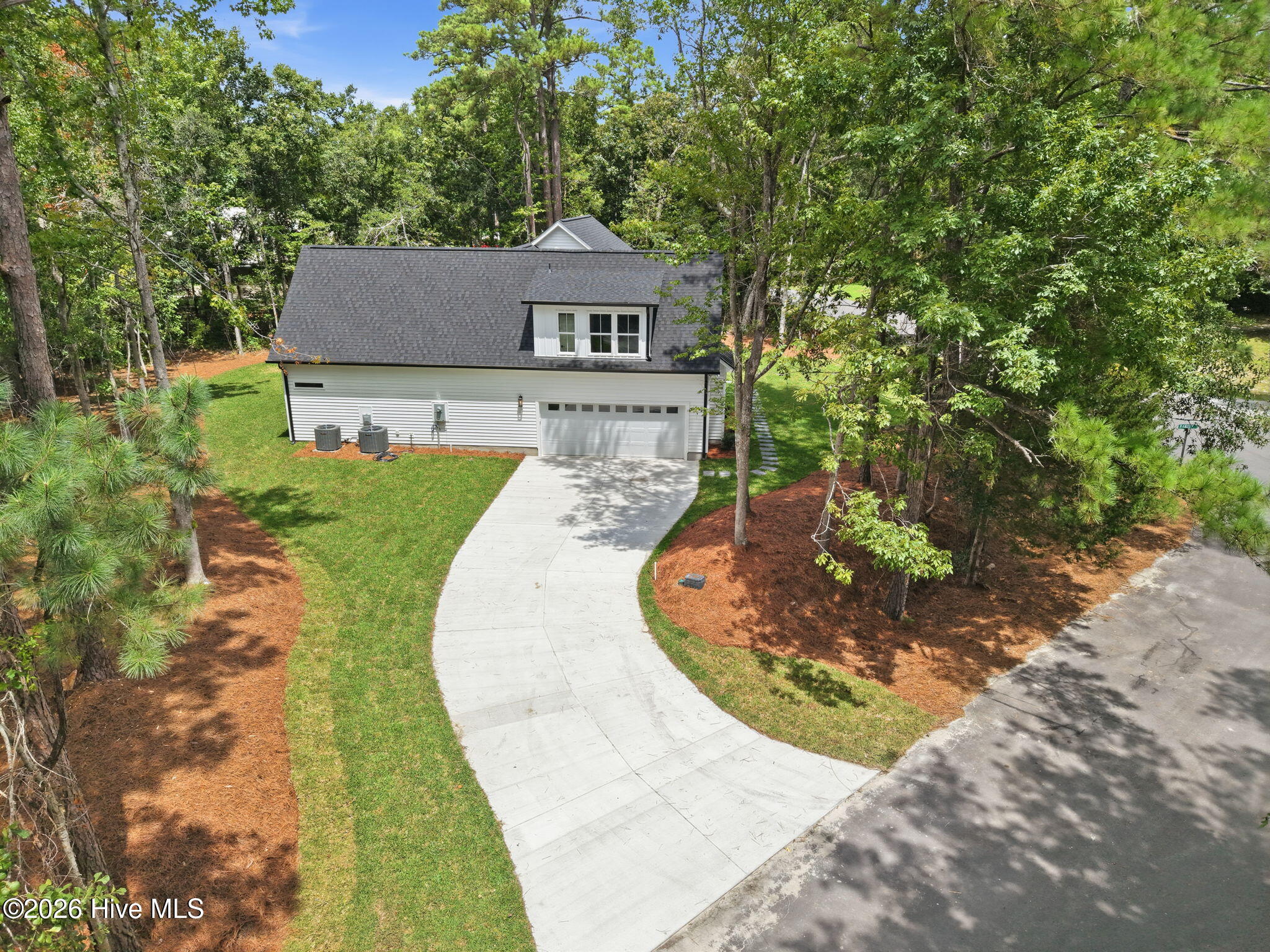 105 S Belvedere Drive