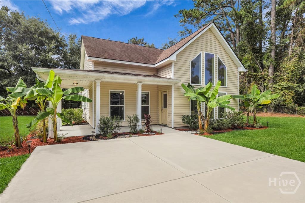 Photo of 3105 Lincoln Street, Savannah, GA 31404 (MLS # SA363175)