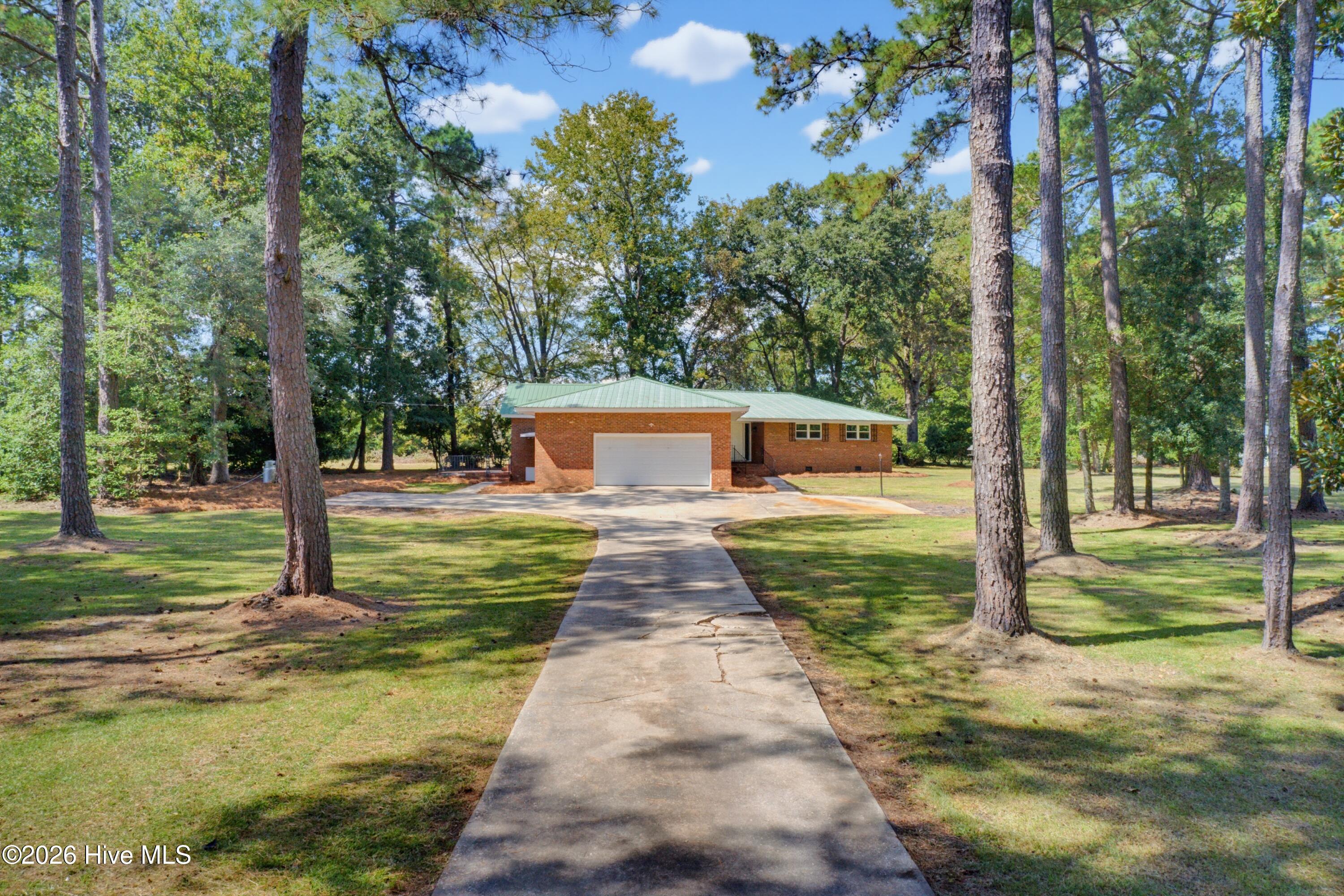 4635 Hallsboro Road N