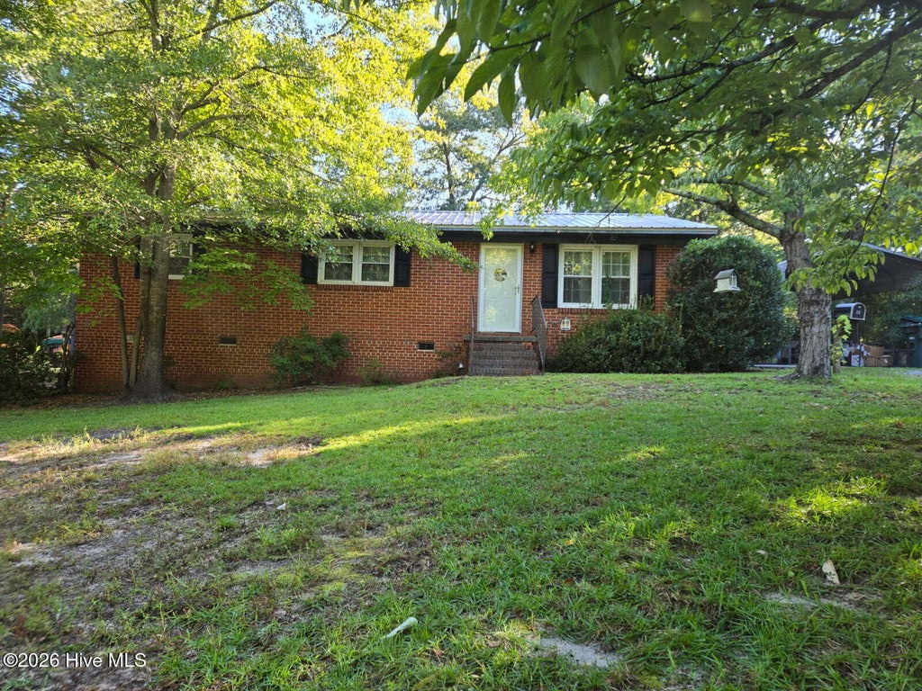 Photo of 1002 Jefferson Street, Hamlet, NC 28345 (MLS # 100604108)