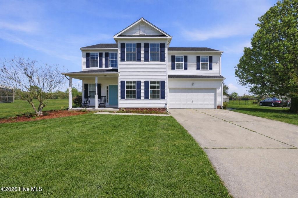 Photo of 137 Eagleton Circle, Moyock, NC 27958 (MLS # 100566067)