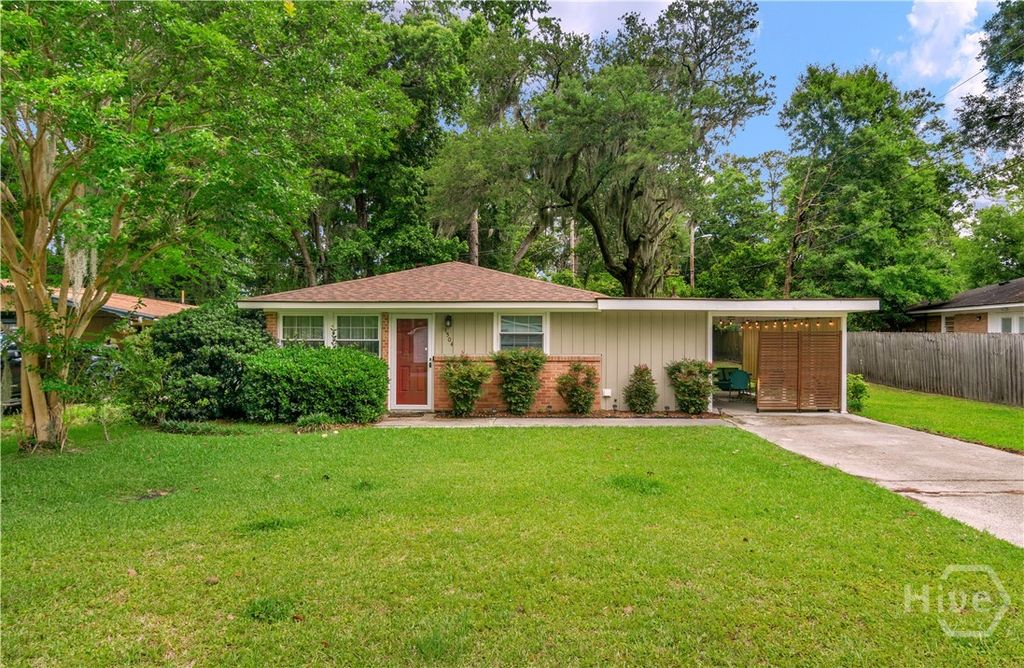 Photo of 1504 W Creighton Place, Savannah, GA 31406 (MLS # SA356412)