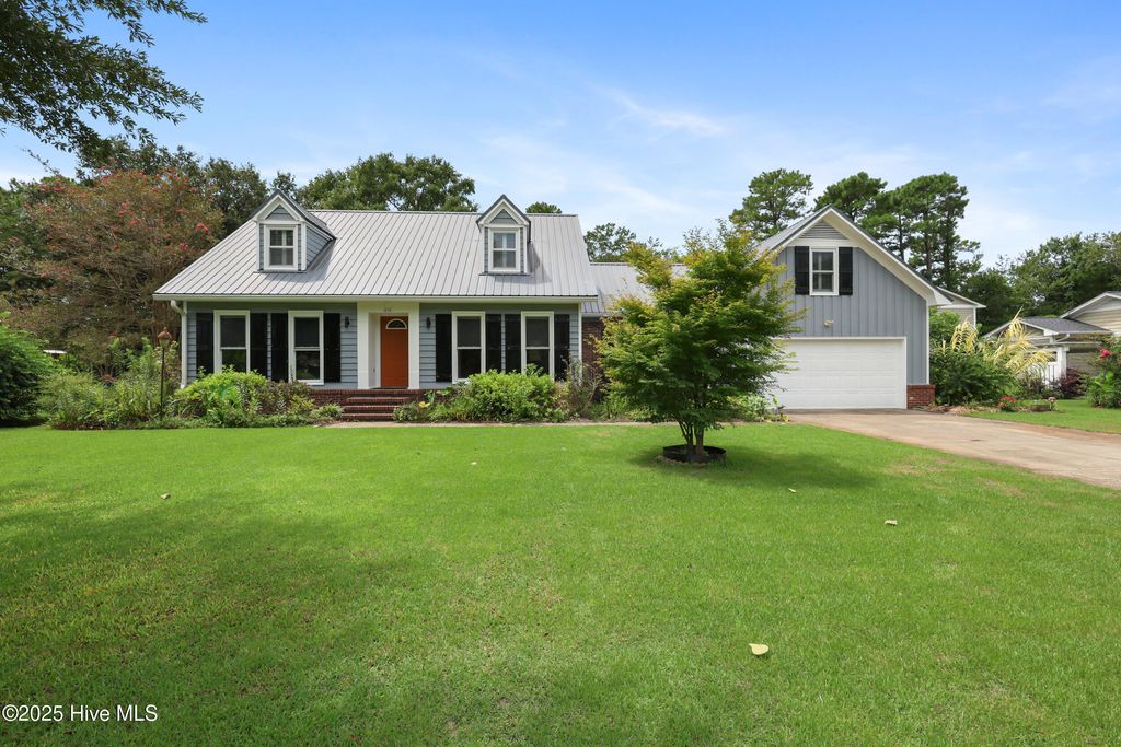 Photo of 434 Semmes Drive, Wilmington, NC 28412 (MLS # 100525369)
