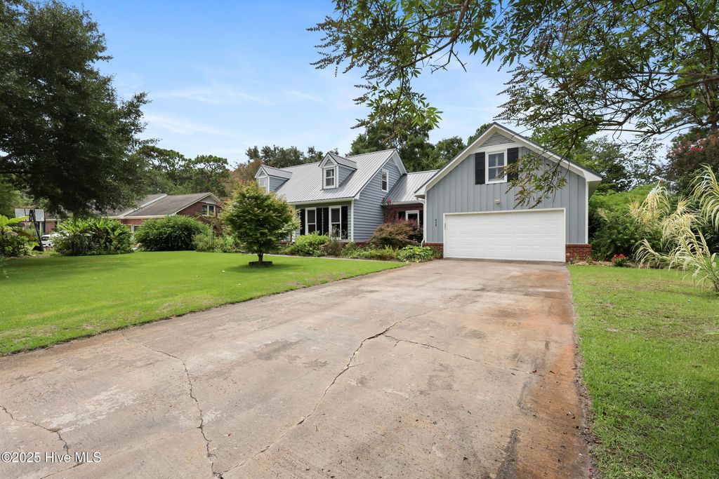 Photo of 434 Semmes Drive, Wilmington, NC 28412 (MLS # 100525369)