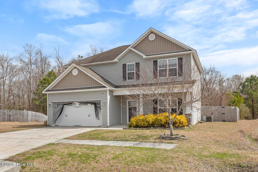 Photo of 412 Pewter Court, Jacksonville, NC 28546 (MLS # 100558564)