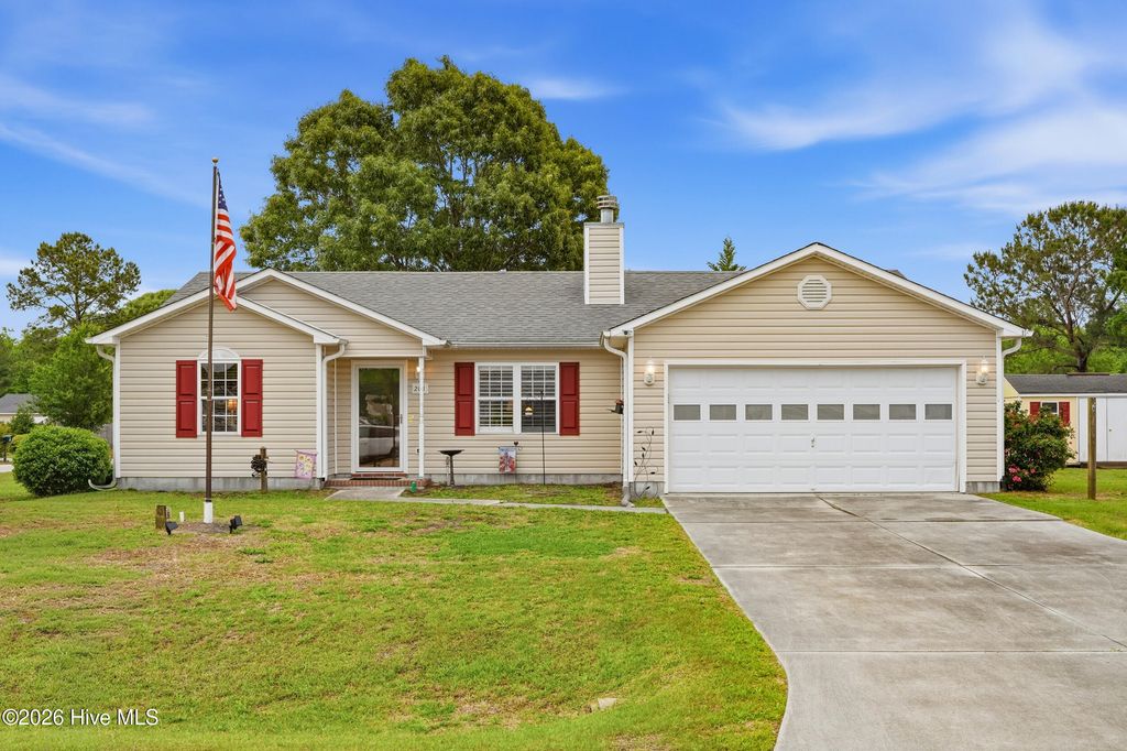 Photo of 201 Candler Court, Richlands, NC 28574 (MLS # 100572035)