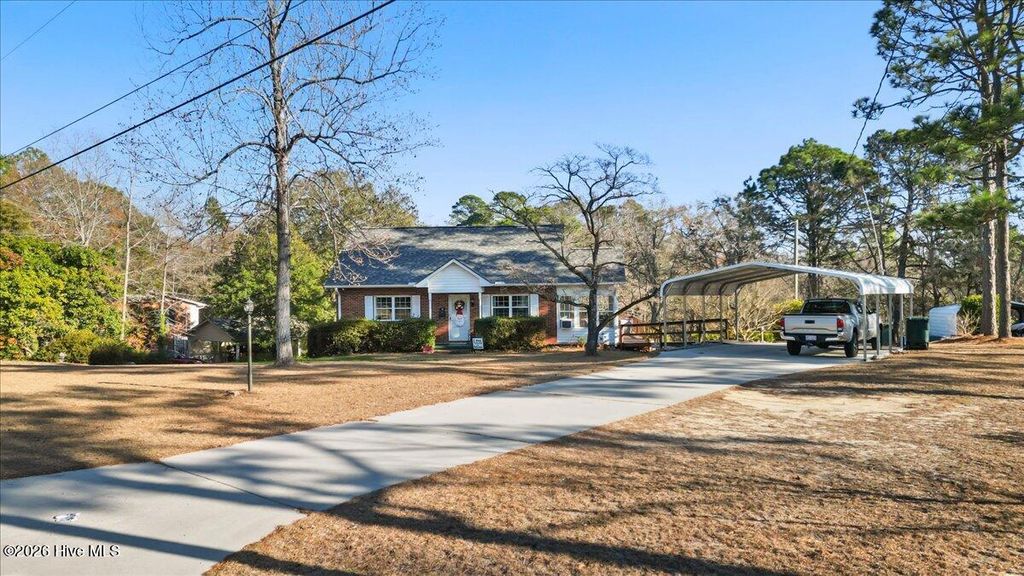 Photo of 909 Austin Street, Hamlet, NC 28345 (MLS # 100548519)