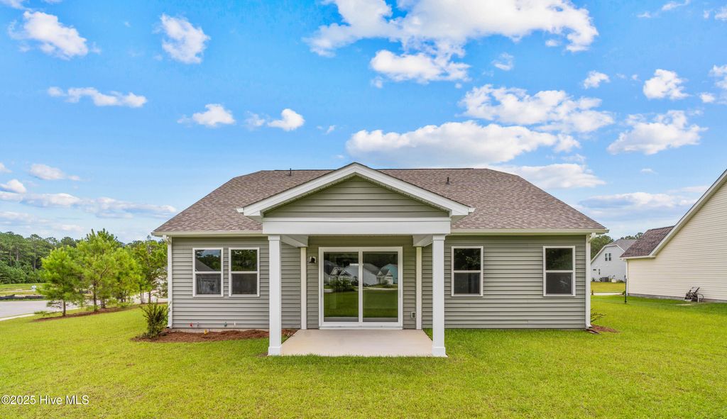 Photo of 658 Edgeside Drive SE, Bolivia, NC 28422 (MLS # 100509950)