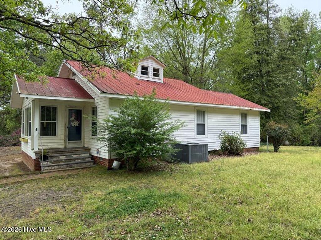 Photo of 2177 Boney Mill Road, Clinton, NC 28328 (MLS # 100566240)