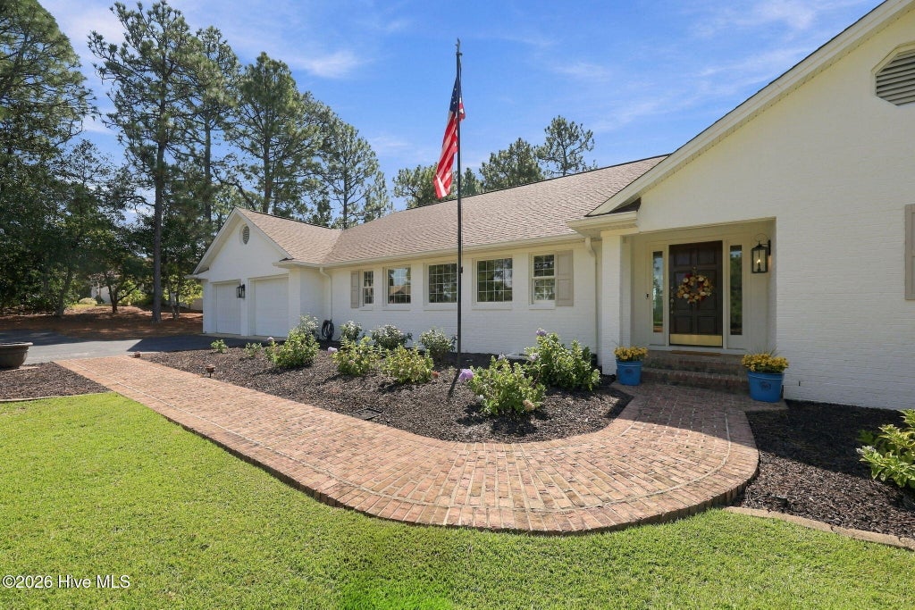 Photo of 25 Steeplechase Way, Southern Pines, NC 28387 (MLS # 100608422)