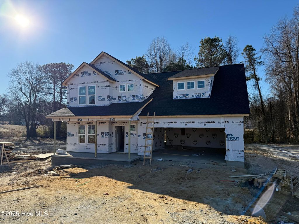 Photo of 201 Tuskeegee Drive, Smithfield, NC 27577 (MLS # 100545607)