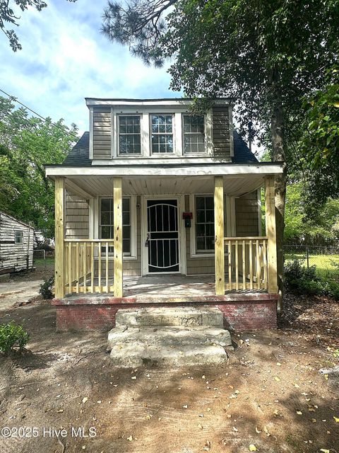 Homes For Sale - 505 Green Street<br/> Wilson, NC 27893