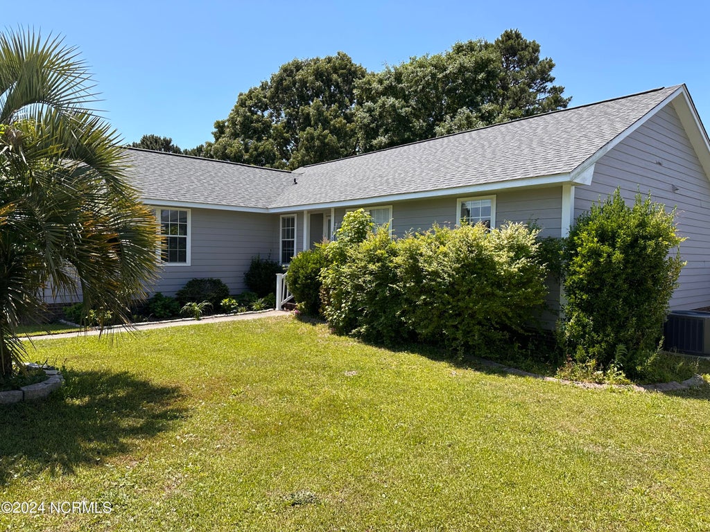 Photo of 304 Celtic Ash Street, Sneads Ferry, NC 28460 (MLS # 100611169)