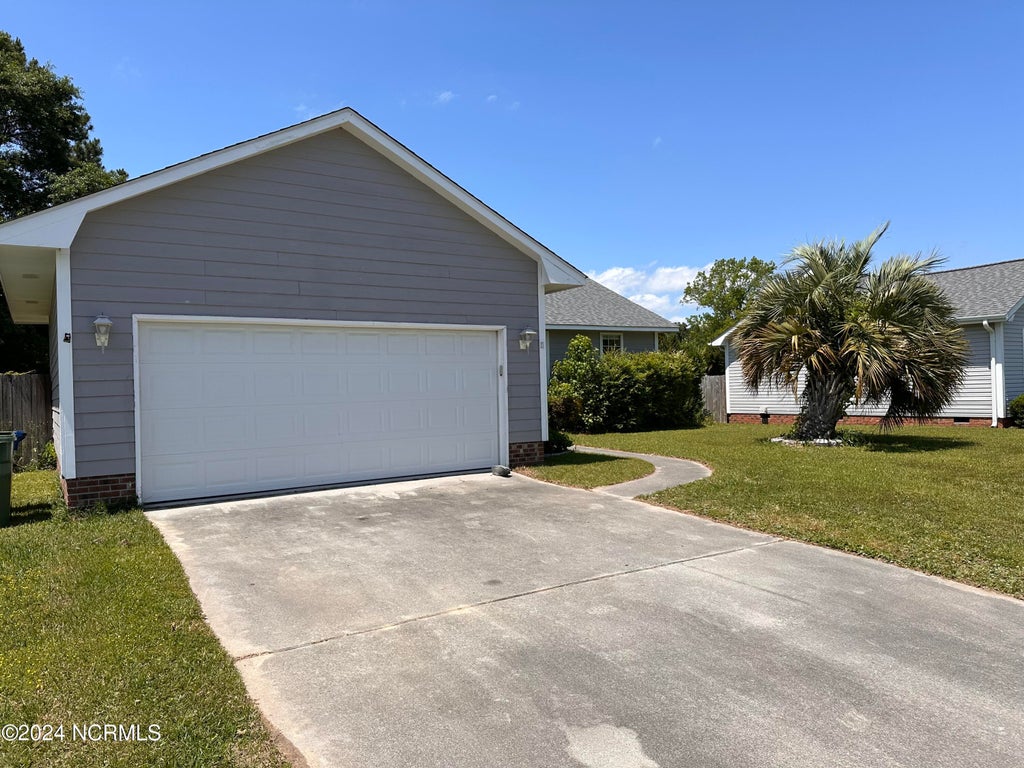 Photo of 304 Celtic Ash Street, Sneads Ferry, NC 28460 (MLS # 100611169)
