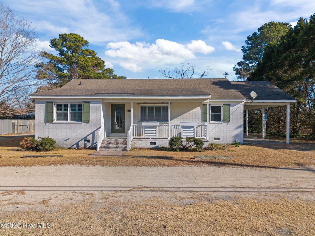 Photo of 2034 W 5th Street, Washington, NC 27889 (MLS # 100546551)
