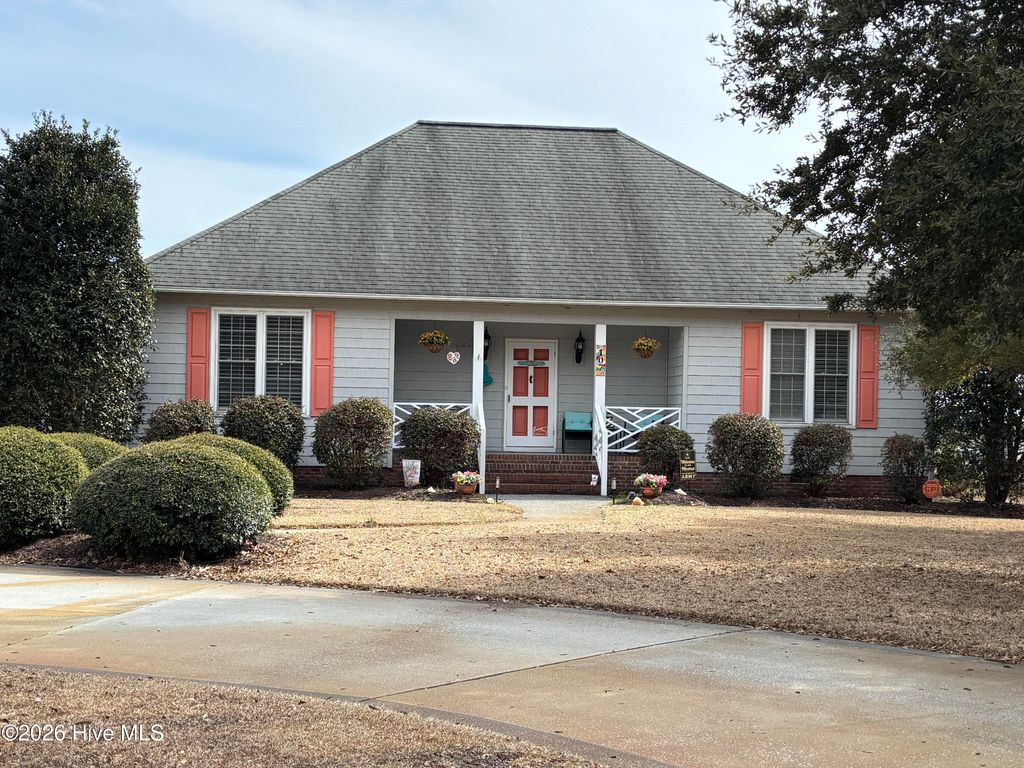 Photo of 107 Harbour Drive, Hubert, NC 28539 (MLS # 100555353)