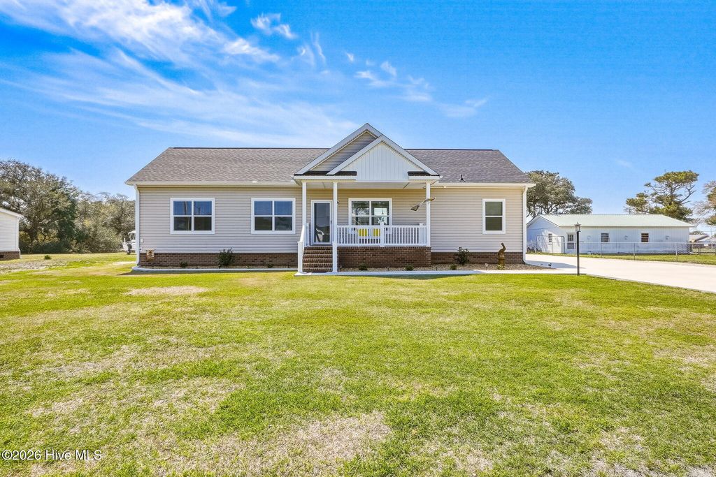 Photo of 204 Nelson Street, Harkers Island, NC 28531 (MLS # 100563043)