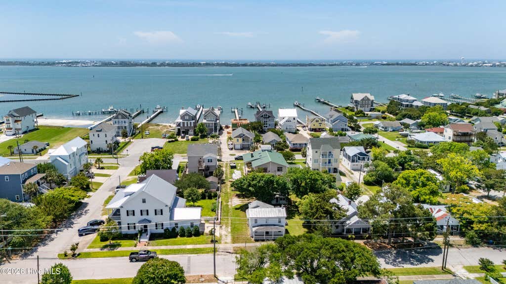 Photo of 1105 Evans Street, Morehead City, NC 28557 (MLS # 100597842)