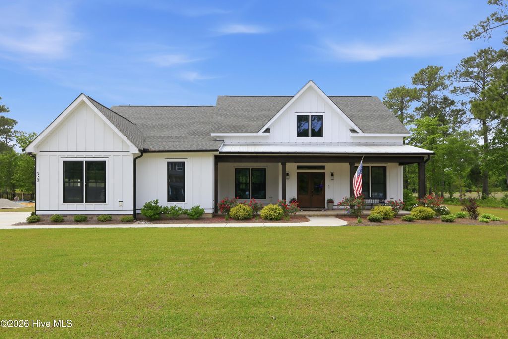 Photo of 323 Leaward Trace, Swansboro, NC 28584 (MLS # 100573759)