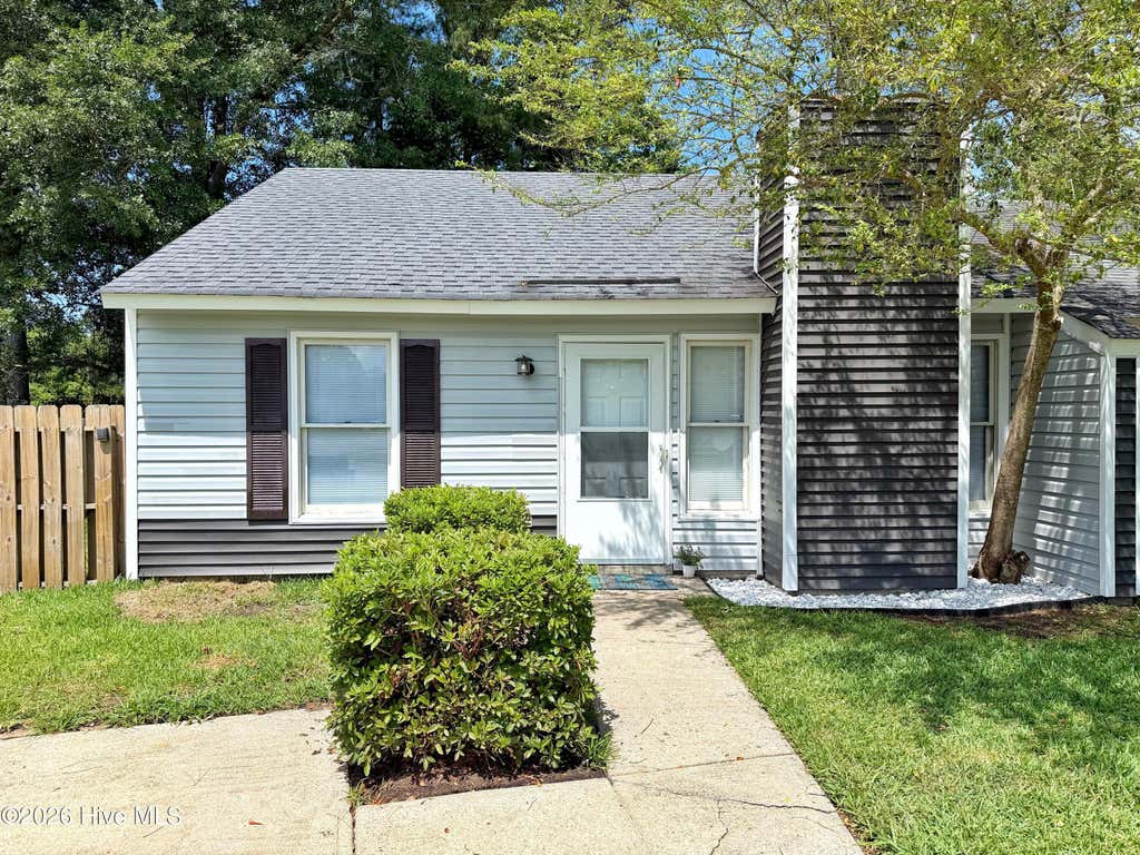 Photo of 138 Twin Wood Drive, Havelock, NC 28532 (MLS # 100584494)