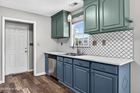 Tiny photo for 109 Marshall Farm Road, Jacksonville, NC 28546 (MLS # 100579070)