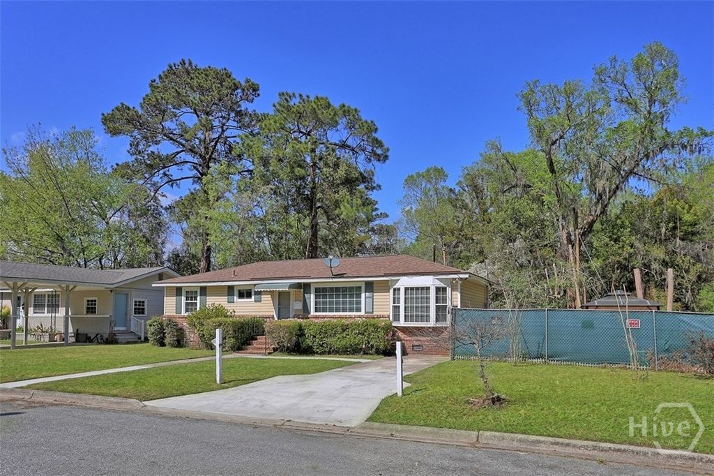 Photo of 2444 E 39th Street, Savannah, GA 31404 (MLS # SA351428)