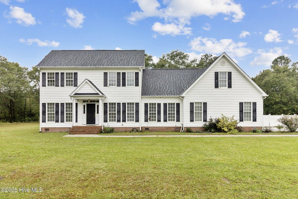 Photo of 224 Oak Hill Drive, Dunn, NC 28334 (MLS # 100540541)