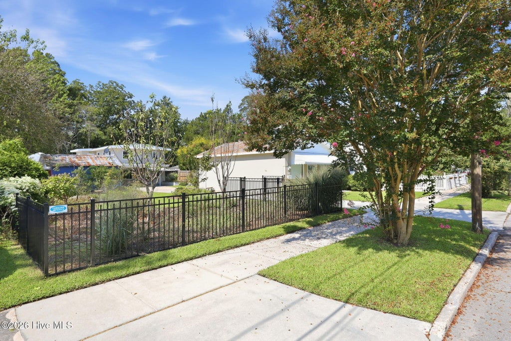 Photo of 1307 North Pasteur Street, New Bern, NC 28560 (MLS # 100601615)