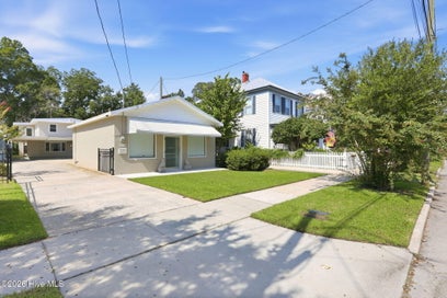 1307 North Pasteur Street New Bern NC 28560
