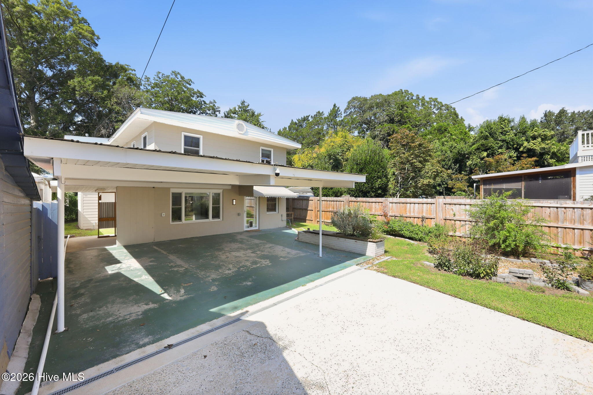 1307 North Pasteur Street