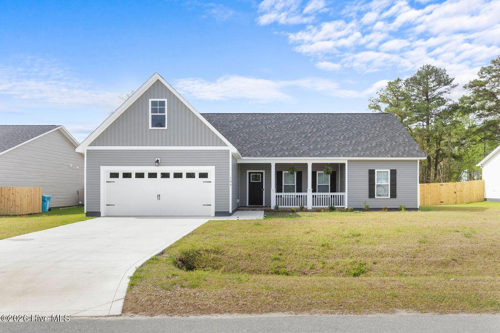 Photo of 306 E Theriault Court, Jacksonville, NC 28540 (MLS # 100565903)