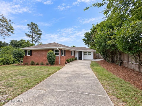 Photo of 1519 Summerhill Road, North Augusta, SC 29841 (MLS # 100608982)