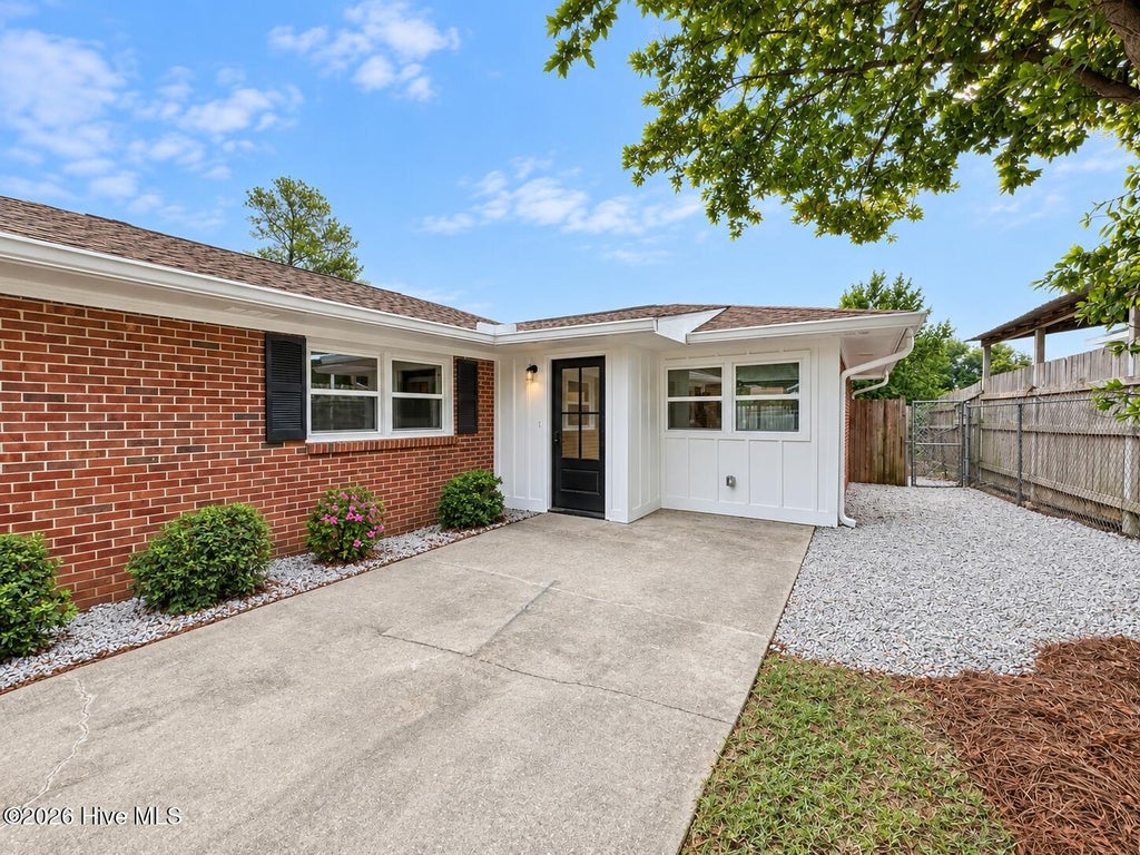 Photo of 1519 Summerhill Road, North Augusta, SC 29841 (MLS # 100608982)