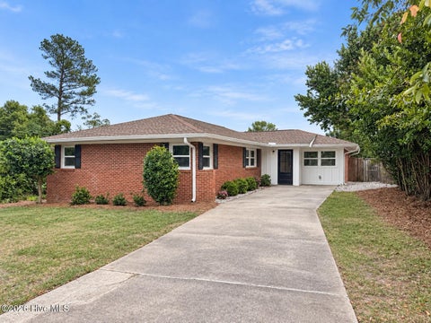 Photo of 1519 Summerhill Road, North Augusta, SC 29841 (MLS # 100608982)