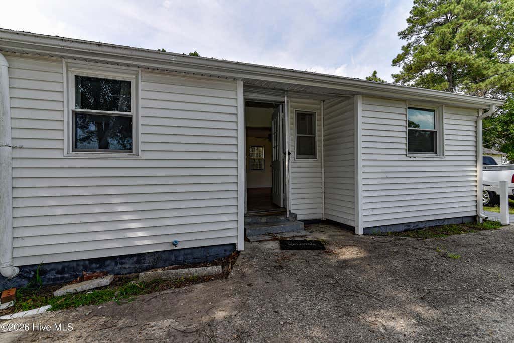 Photo of 109 Revelle Park Lane, Murfreesboro, NC 27855 (MLS # 100595828)