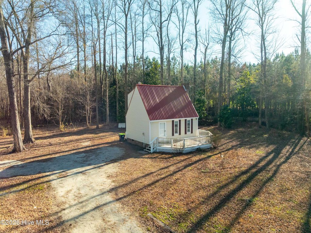 Photo of 2226 Nc 171 Hwy Hwy, Washington, NC 27889 (MLS # 100549830)