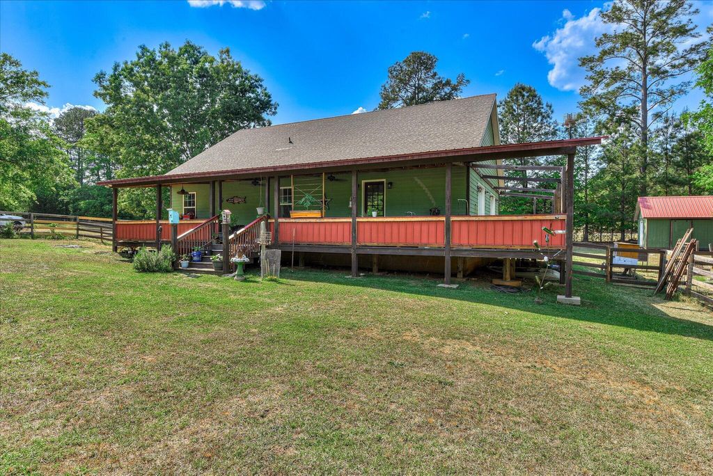 Photo of 1125 Lincoln Street, Tignall, GA 30668 (MLS # 555102)