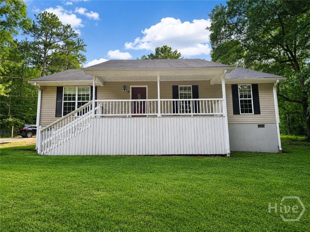 Photo of 102 Westwood Drive, Griffin, GA 30223 (MLS # SA361637)